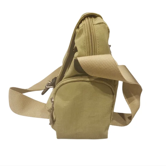 Baggallini Green and Black Messenger Bag - Picture 5 of 16